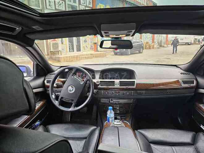 BMW  2004, 161,000 km - 4.4 л - Bakı
