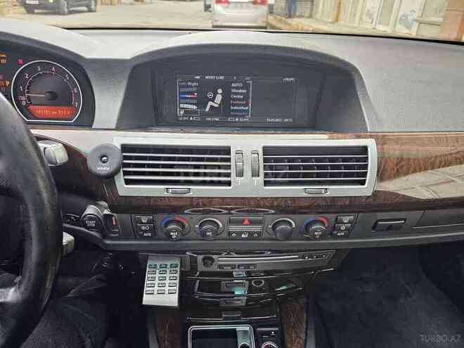BMW  2004, 161,000 km - 4.4 л - Bakı