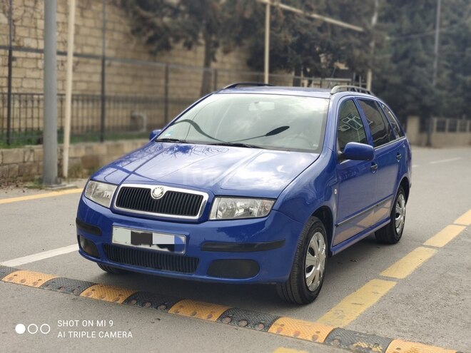 Skoda Fabia 2007, 290,000 km - 1.4 l - Bakı