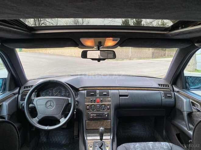 Mercedes E 230 1997, 529,000 km - 2.3 l - Xaçmaz