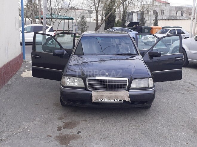 Mercedes C 220 1995, 252,258 km - 2.2 л - Bakı