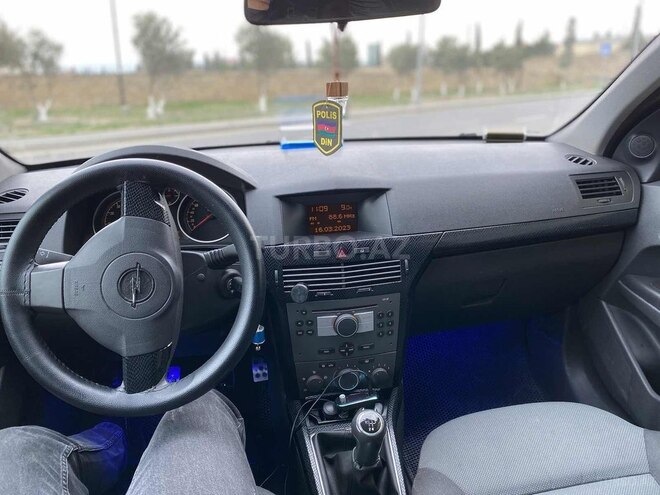 Opel Astra 2006, 230,000 km - 1.4 l - Bakı