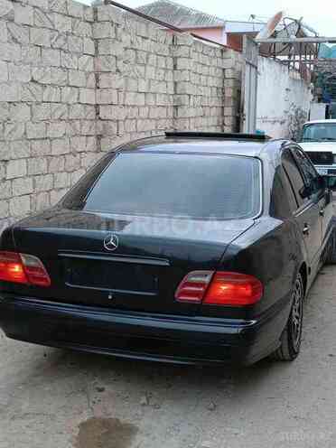 Mercedes E 220 1997, 500,000 km - 2.2 l - Sumqayıt