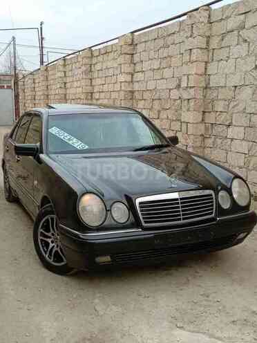 Mercedes E 220 1997, 500,000 km - 2.2 l - Sumqayıt