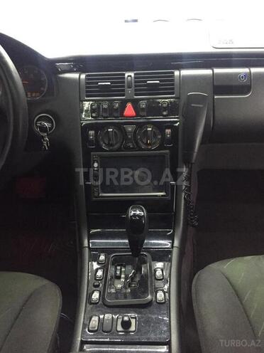 Mercedes E 320 2001, 430,000 km - 3.2 l - Bakı