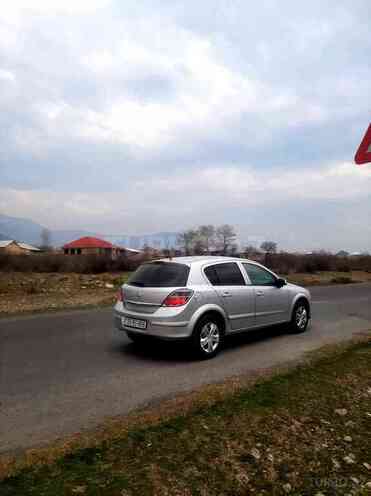 Opel Astra 2007, 127,000 km - 1.4 л - Şəki