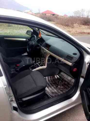 Opel Astra 2007, 127,000 km - 1.4 л - Şəki