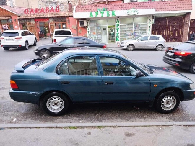 Toyota Corolla 1996, 470,000 km - 1.3 l - Bakı