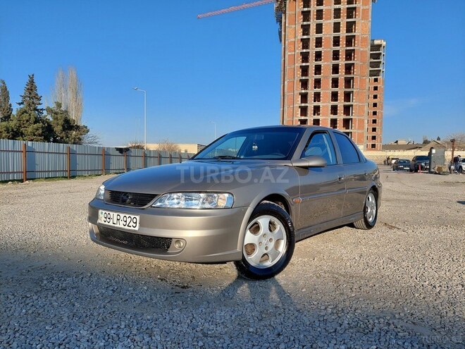 Opel Vectra 1997, 32,000 km - 1.8 л - Bakı