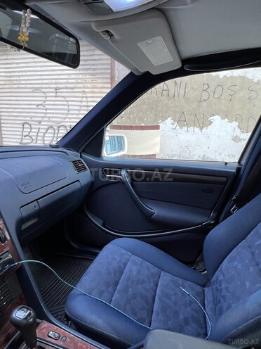 Mercedes C 200 1998, 262,510 km - 2.0 l - Bakı