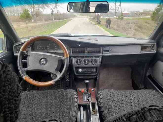 Mercedes 190 1989, 299,699 km - 2.0 l - Şirvan