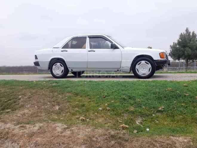 Mercedes 190 1989, 299,699 km - 2.0 l - Şirvan