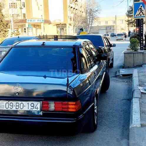 Mercedes 190 1990, 360,000 km - 1.8 l - Yevlax