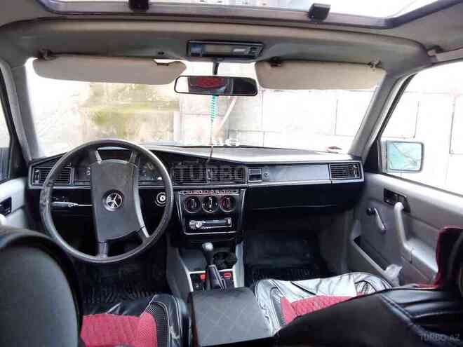 Mercedes 190 1990, 360,000 km - 1.8 l - Yevlax