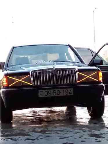 Mercedes 190 1990, 360,000 km - 1.8 l - Yevlax