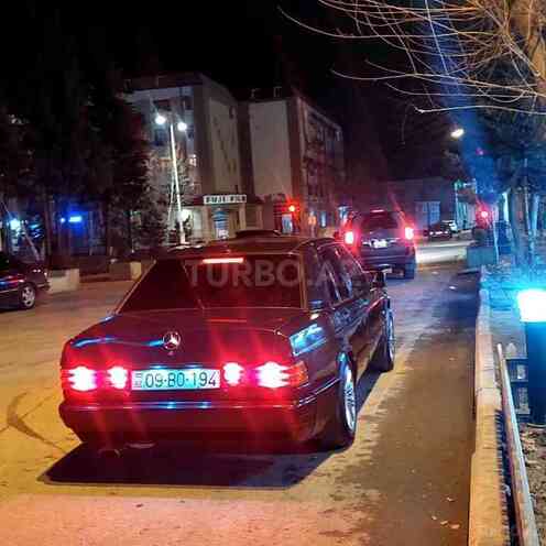 Mercedes 190 1990, 360,000 km - 1.8 l - Yevlax