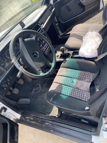 Mercedes 190 1987, 121,200 km - 2.0 л - Bakı