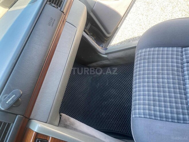 Mercedes E 220 1995, 391,360 km - 2.2 l - Bakı