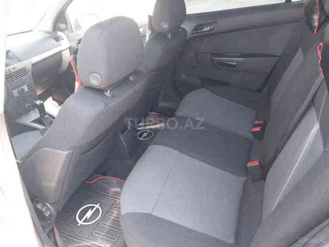 Opel Astra 2005, 250,000 km - 1.4 l - Mingəçevir