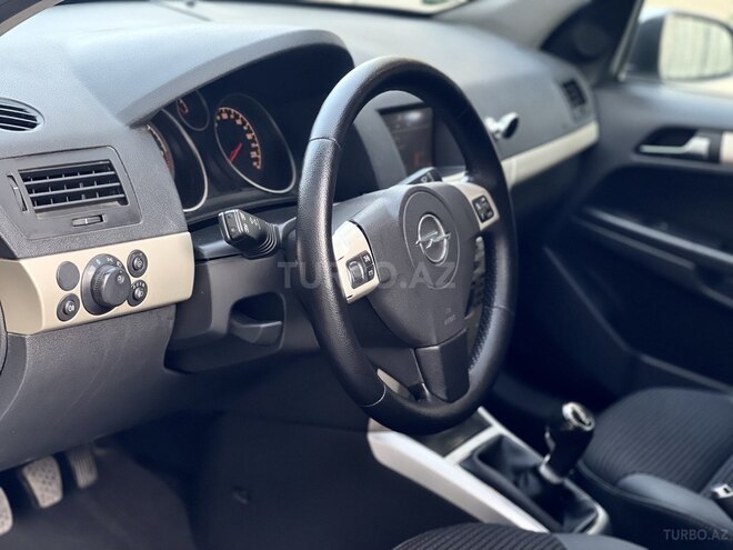 Opel Astra 2008, 330,000 km - 1.3 l - Bakı