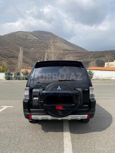 Mitsubishi Pajero 2007, 256,000 km - 3.0 l - Şəki