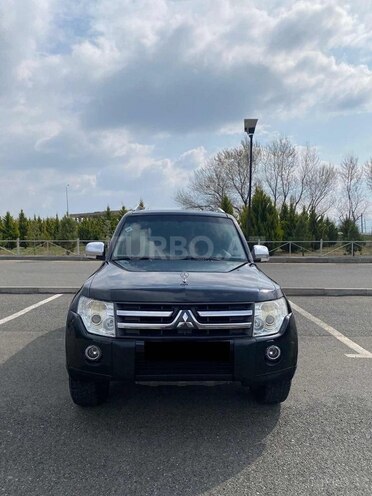 Mitsubishi Pajero 2007, 256,000 km - 3.0 l - Şəki
