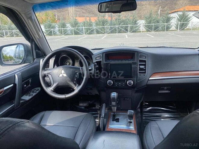 Mitsubishi Pajero 2007, 256,000 km - 3.0 l - Şəki