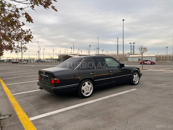 Mercedes E 220 1994, 444,000 km - 2.2 l - Bakı