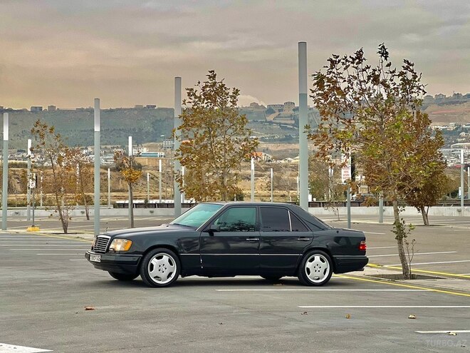 Mercedes E 220 1994, 444,000 km - 2.2 l - Bakı