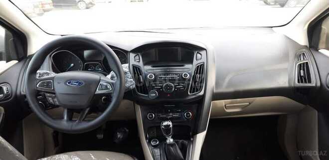 Ford Focus 2015, 124,657 km - 1.0 l - Bakı
