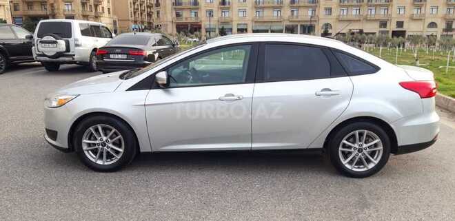 Ford Focus 2015, 124,657 km - 1.0 l - Bakı