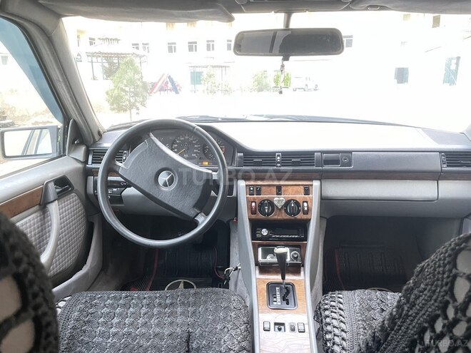 Mercedes E 200 1991, 500,000 km - 2.0 l - Şirvan