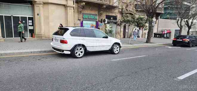 BMW X5 2005, 286,000 km - 4.8 л - Bakı
