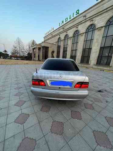 Mercedes E 200 2000, 270,000 km - 2.0 l - Şəmkir