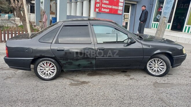 Opel Vectra 1992, 300,000 km - 1.8 l - Bakı