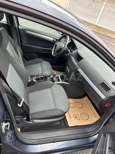 Opel Astra 2006, 109,000 km - 1.4 л - Bakı