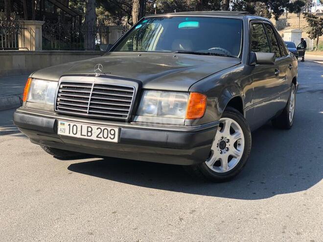 Mercedes E 250 1991, 423,000 km - 2.5 l - Bakı