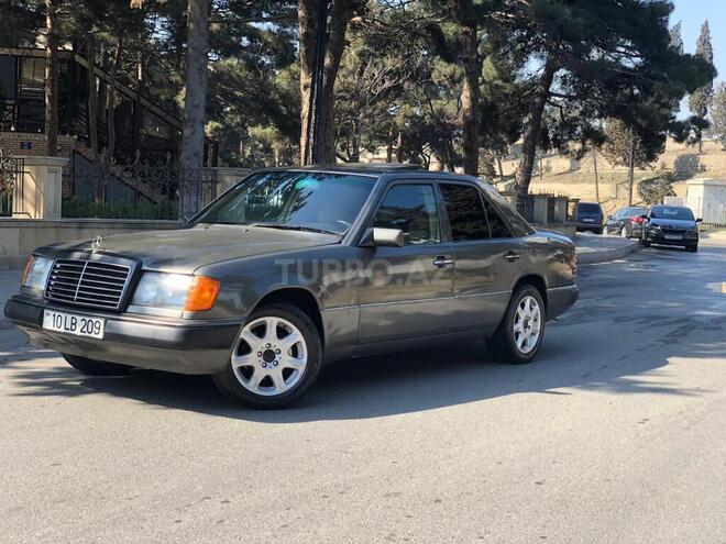 Mercedes E 250 1991, 423,000 km - 2.5 l - Bakı