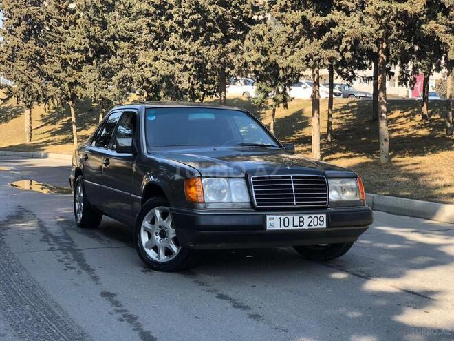 Mercedes E 250 1991, 423,000 km - 2.5 l - Bakı