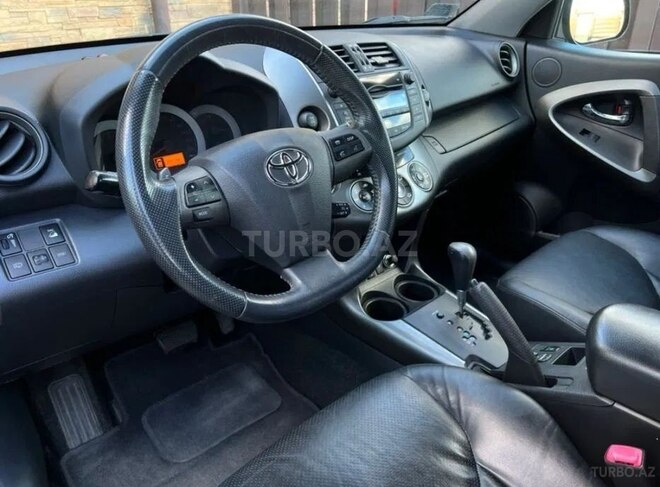 Toyota RAV4 2010, 124,000 km - 2.0 l - Bakı
