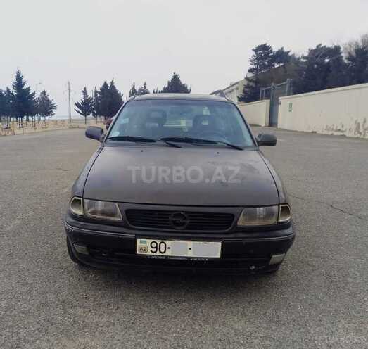Opel Astra 1995, 214,000 km - 1.6 l - Xırdalan