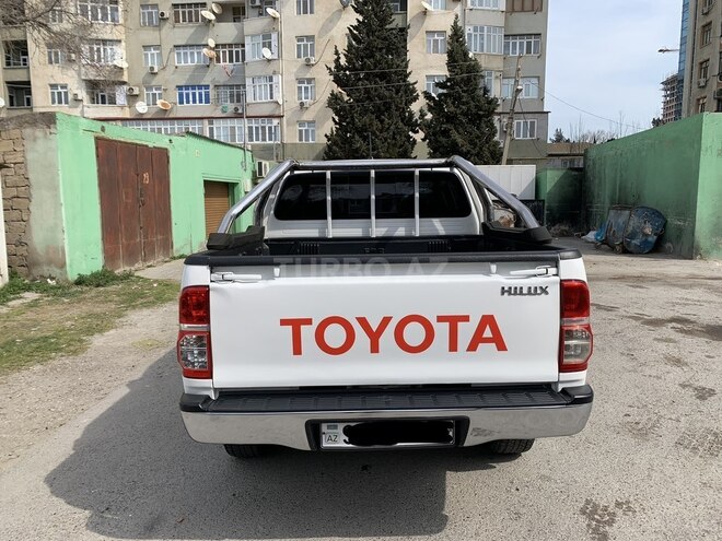 Toyota Hilux 2013, 172,540 km - 2.5 l - Bakı