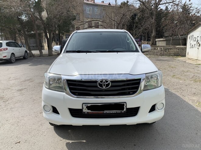 Toyota Hilux 2013, 172,540 km - 2.5 l - Bakı