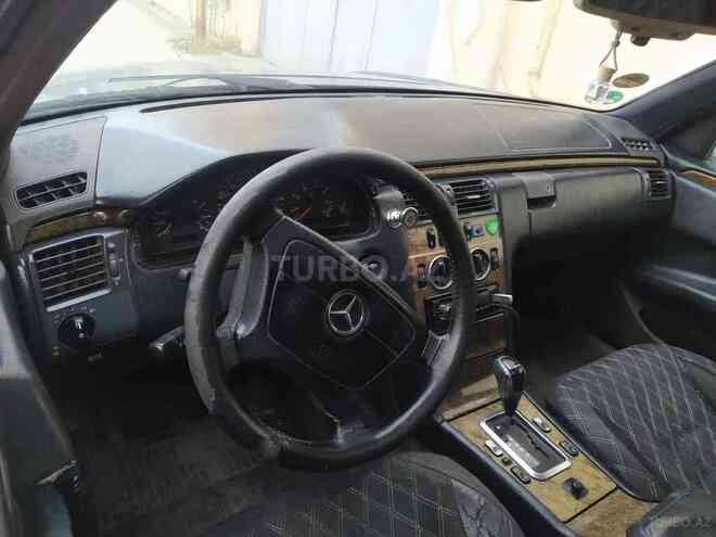Mercedes E 230 1996, 325,555 km - 2.3 л - Bakı
