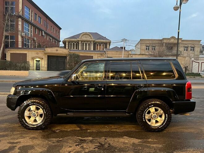 Nissan Patrol 2006, 111,011 km - 4.8 l - Bakı
