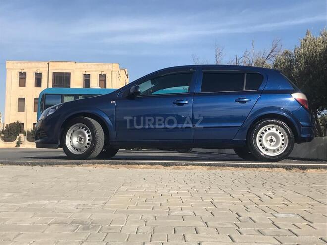 Opel Astra 2015, 184,684 km - 1.4 l - Bakı