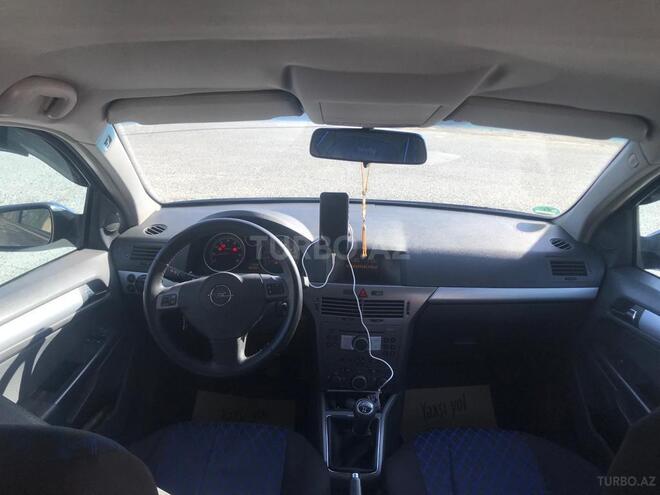 Opel Astra 2015, 184,684 km - 1.4 l - Bakı