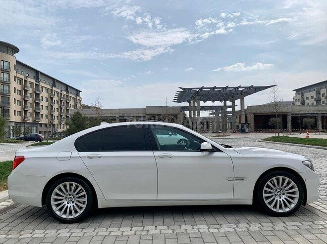 BMW 750 2010, 87,500 km - 4.4 l - Bakı