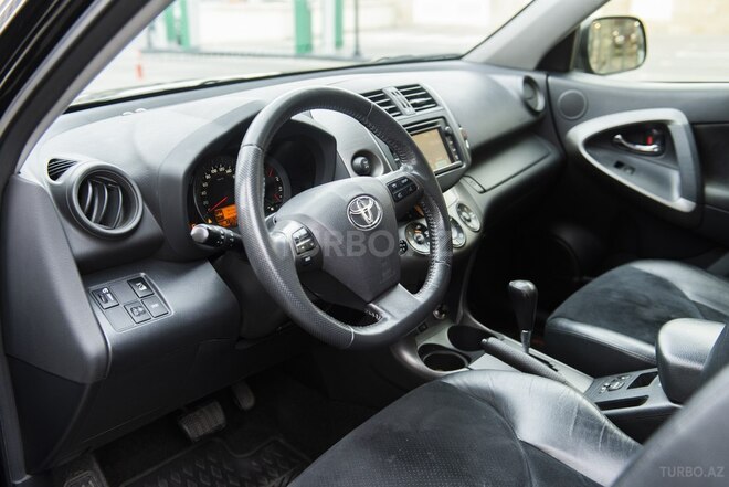 Toyota RAV4 2012, 135,000 km - 2.0 л - Bakı