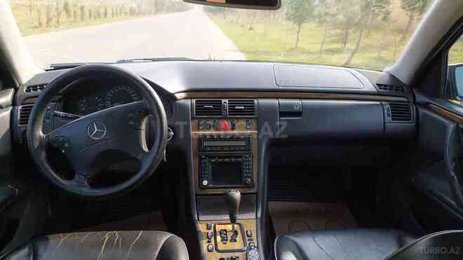 Mercedes E 320 2000, 481,000 km - 3.2 l - Bakı
